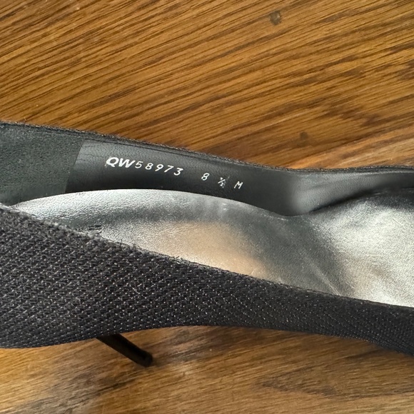 The Flirt from Stuart Weitzman 8.5 NWT - Picture 4 of 9